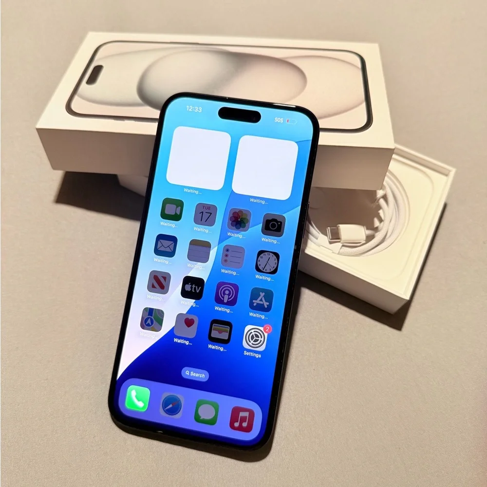 Apple iPhone 15 Plus Unlocked, All Accessories
